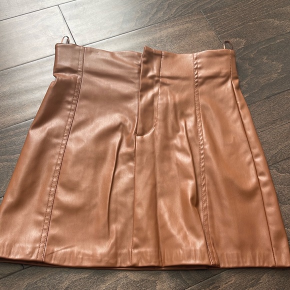 Zara Dresses & Skirts - NWOT Zara Skirt